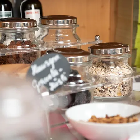 奈沃特酒店 尤根多夫